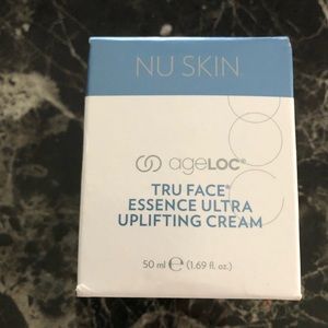Tru Face Essence Ultra Uplifting Cream